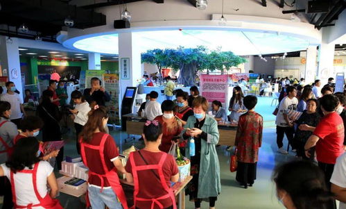 濰坊巾幗家政廣場迎來首場“家政大集”，超2000人趕集選服務